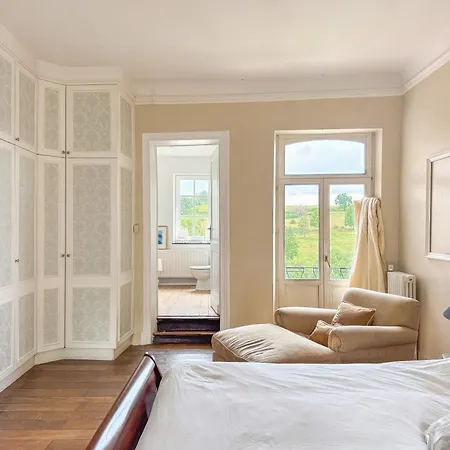 Villa Petit Chateau De La Rose *